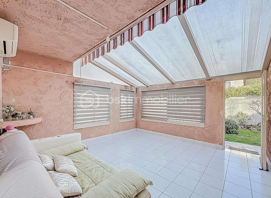 *** superbe villa de 175 m² avec garage – juvignac la plaine*** - photo 17