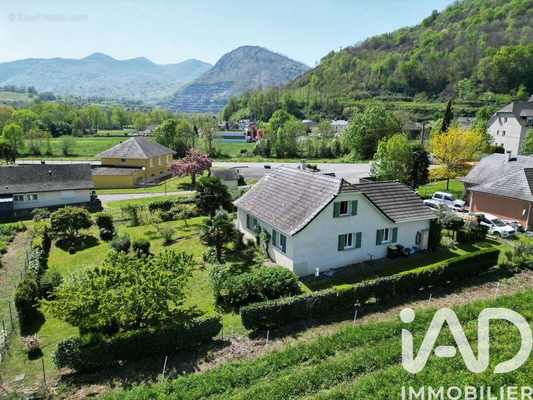 Maison 92 m² à Asasp-Arros  - photo 2