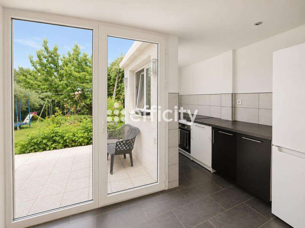 Maison 180 m² à Montgeron  - photo 32