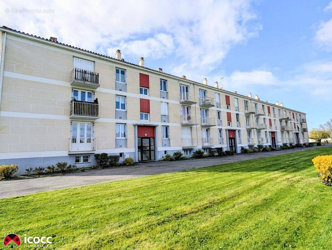 Appartement à FONTENAY-LE-COMTE