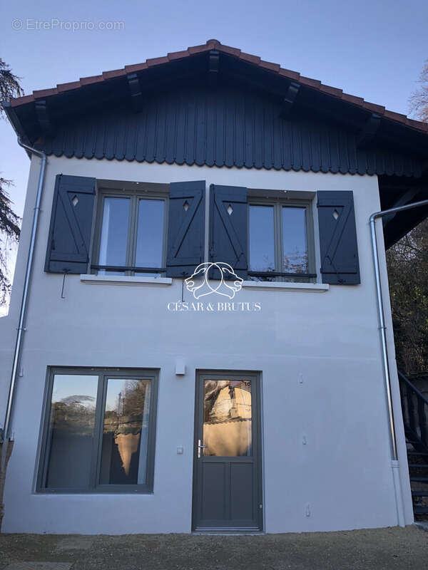 Vue extérieur  - Appartement à LYON-9E