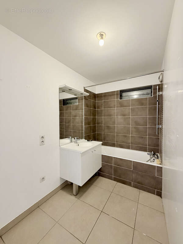 Appartement à MAISONS-ALFORT