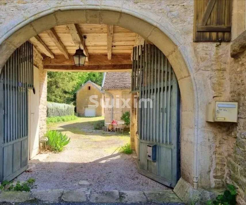 Maison à ROUGEMONT