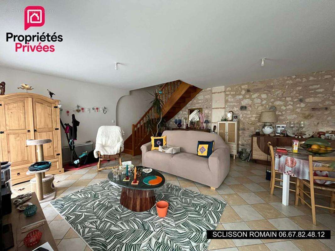 Longère en pierre  Champagne - 4  logements individuels - 3 chambres chacun -  345 m2 - PRIX 592 743 HAI - photo 2