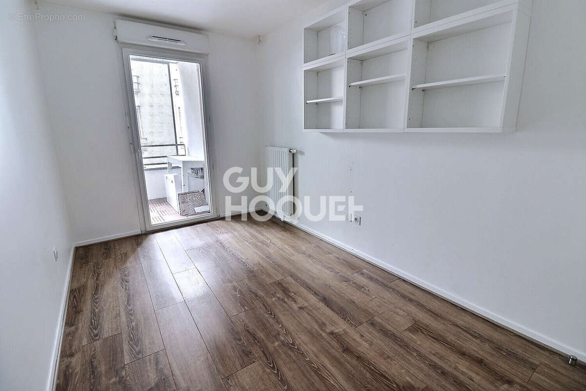 Appartement à AUBERVILLIERS