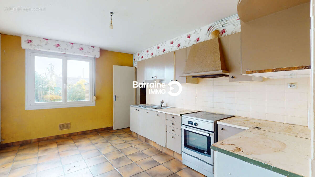 BARRAINE IMMO : A VENDRE - Maison 5 pièces à Brest - Secteur Cavale Blanche PZ00341-FL - photo 7