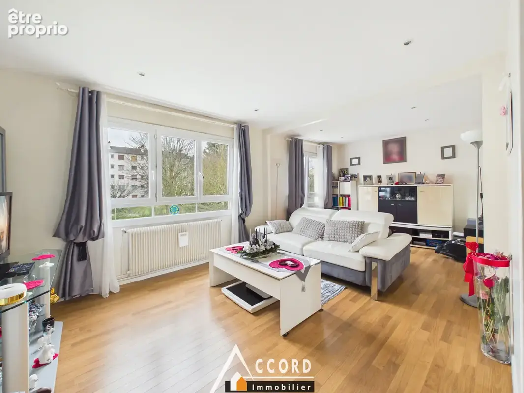 Appartement à SARTROUVILLE