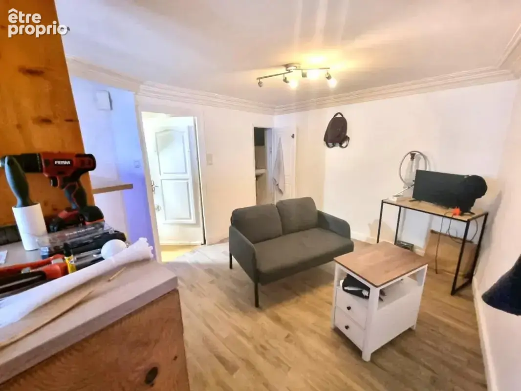Tulle centre Petit appartement avec local commercial - photo 3