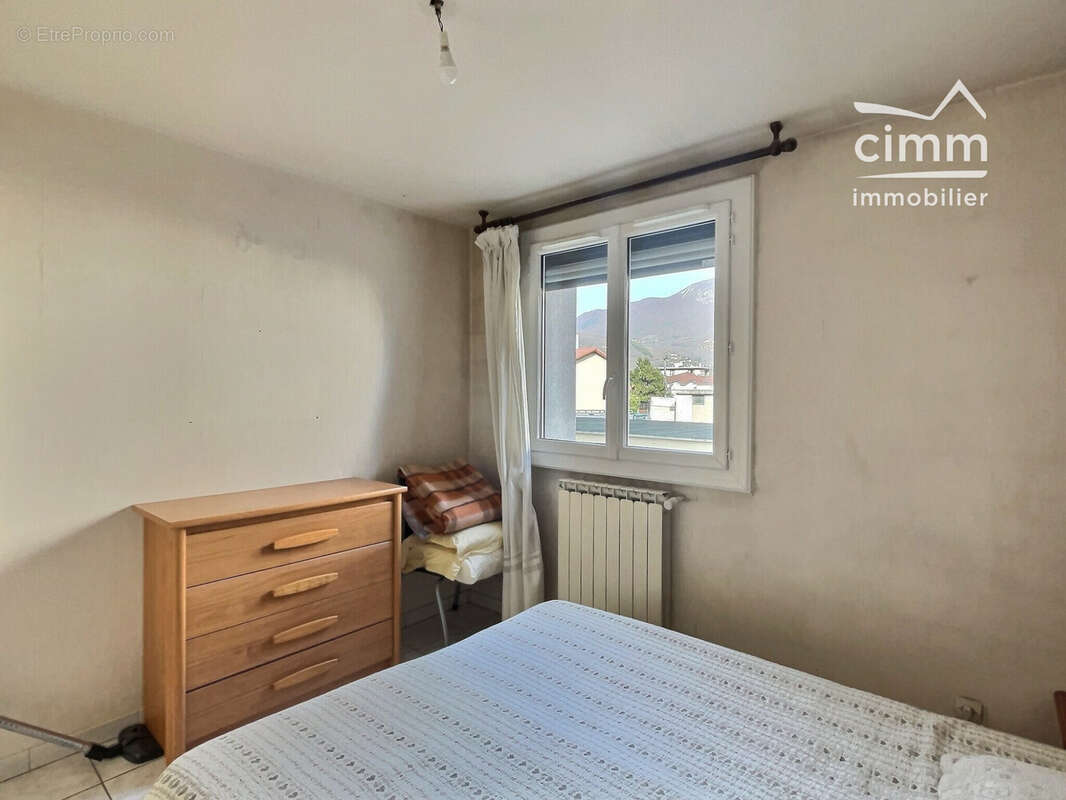 Appartement à FONTAINE