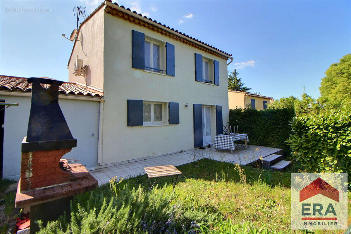 Maison à SAINT-PAUL-TROIS-CHATEAUX