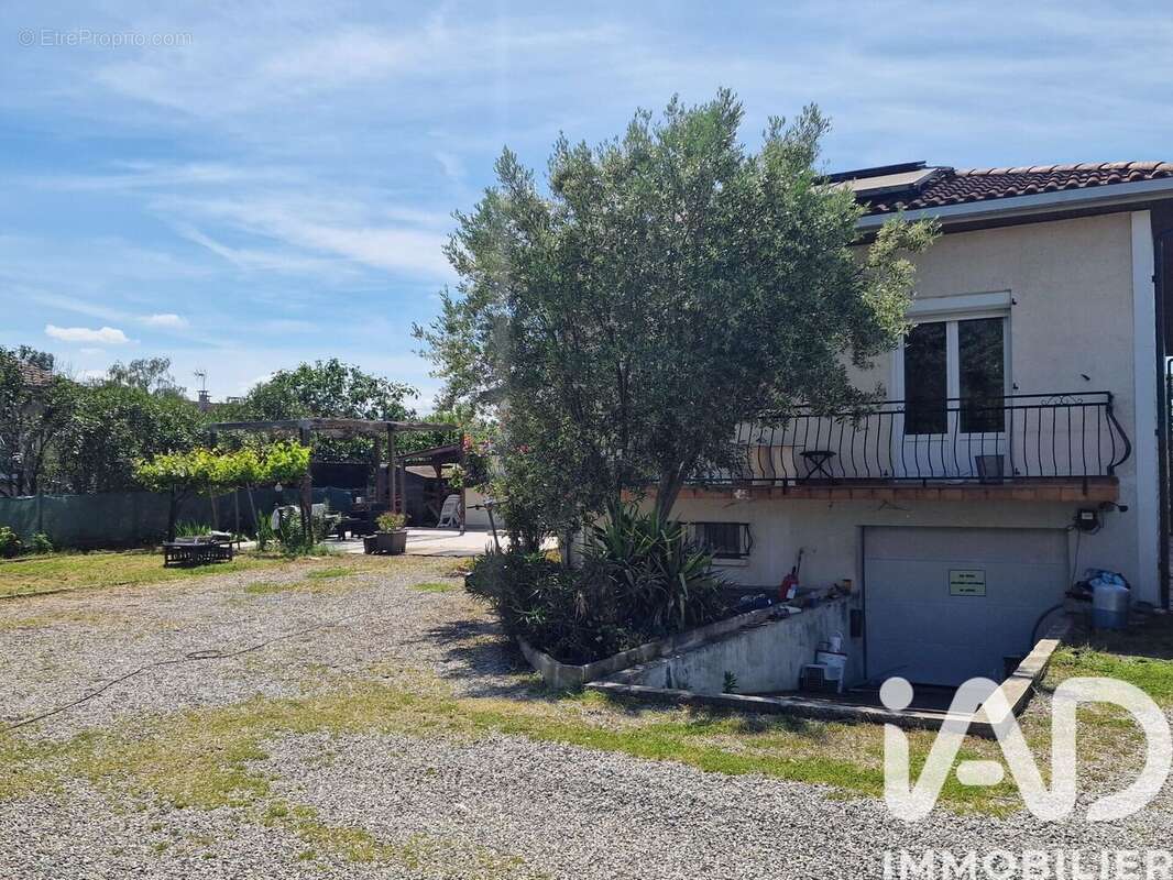 Photo 3 - Maison à LA TOUR-DU-CRIEU