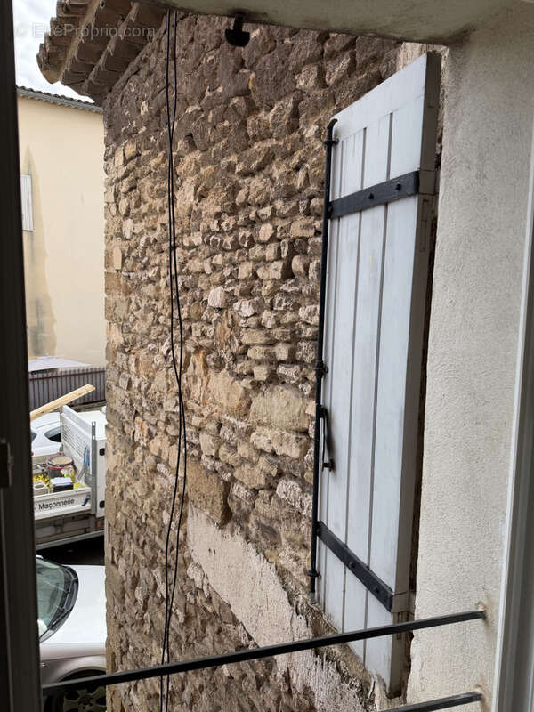 Appartement à L'ISLE-SUR-LA-SORGUE