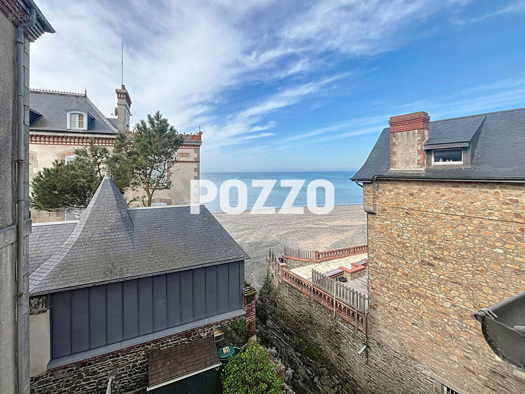 Maison à SAINT-PAIR-SUR-MER