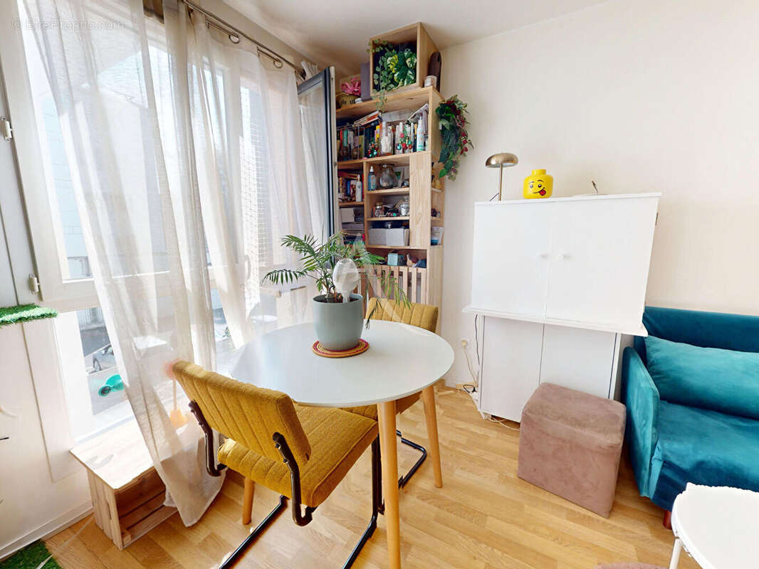 Appartement à ROSNY-SOUS-BOIS