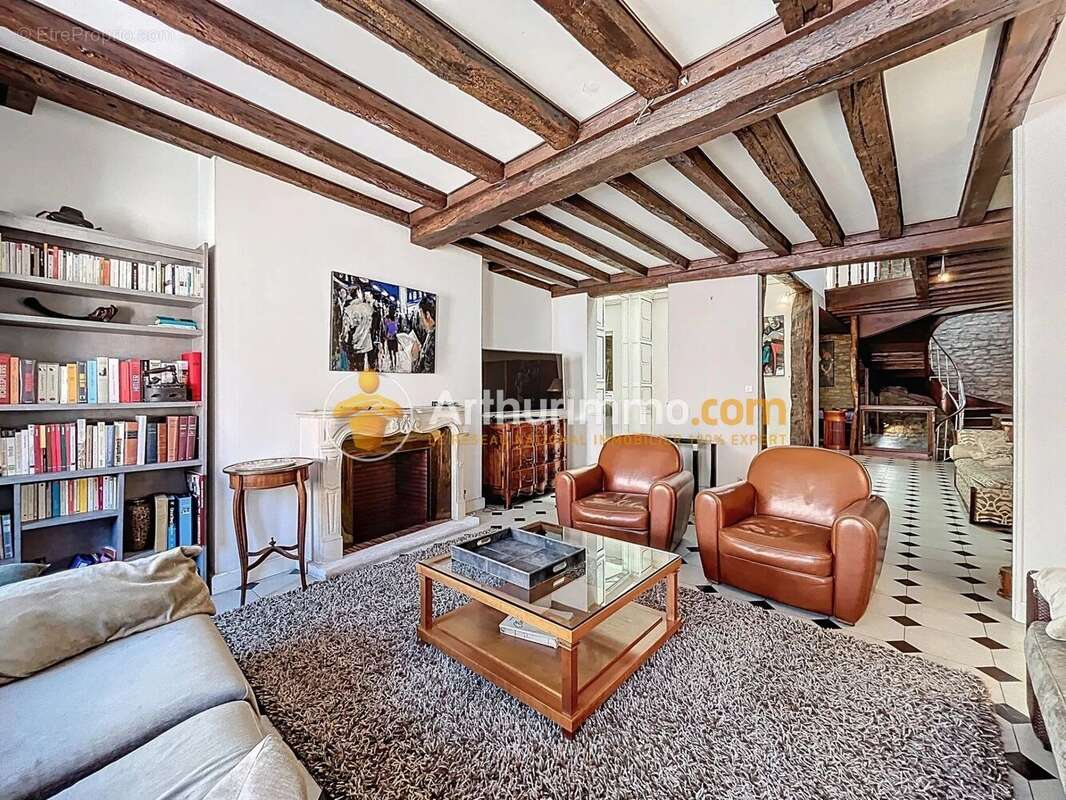 Appartement à BOURGOIN-JALLIEU