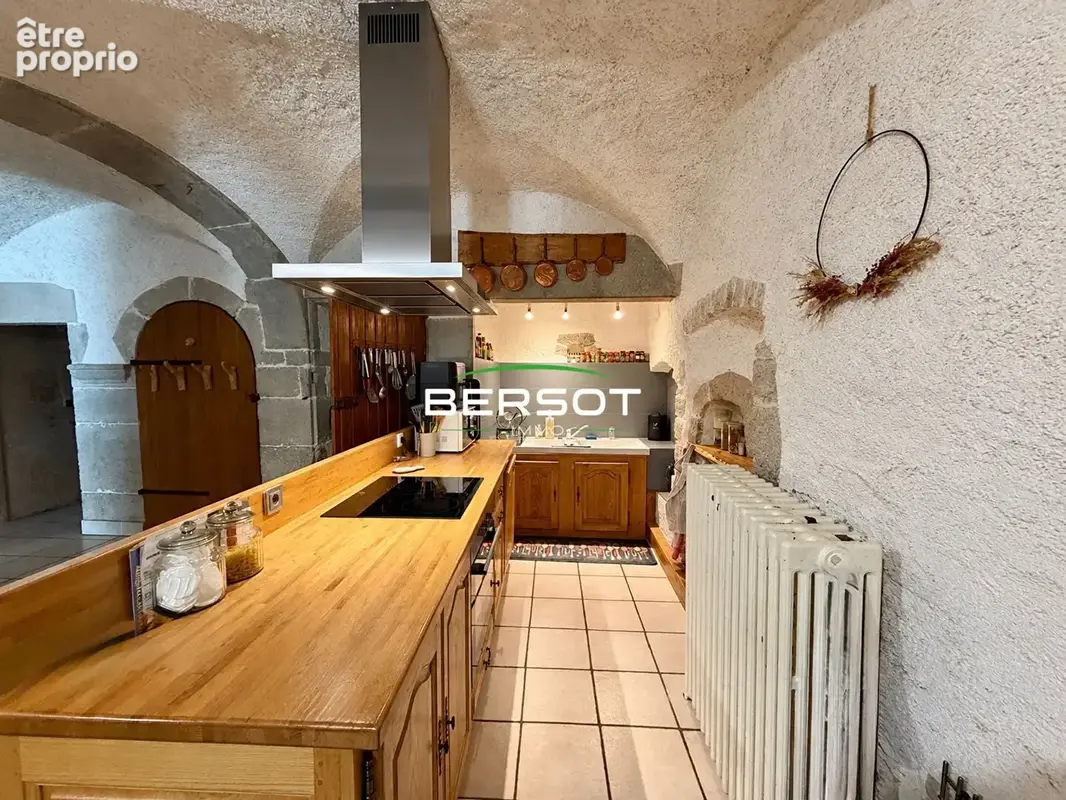 Vellerot-lès-Vercel Bâtisse de caractère de 300 m² avec espace bien-être - photo 3