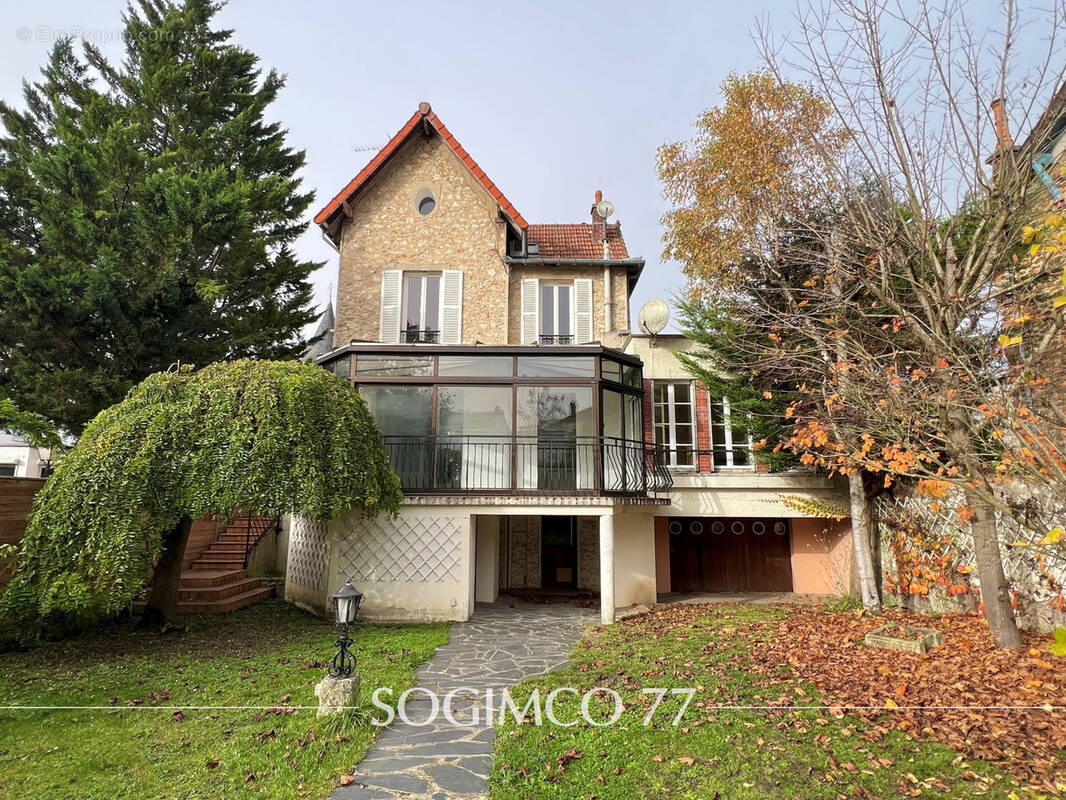 Maison à LAGNY-SUR-MARNE