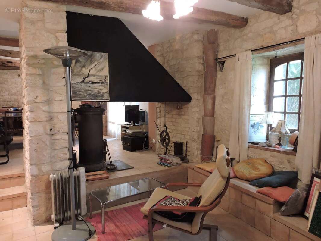 Maison à SAINTE-CROIX