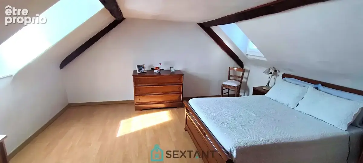 Immeuble avec local commercial + appartement T3 - photo 10