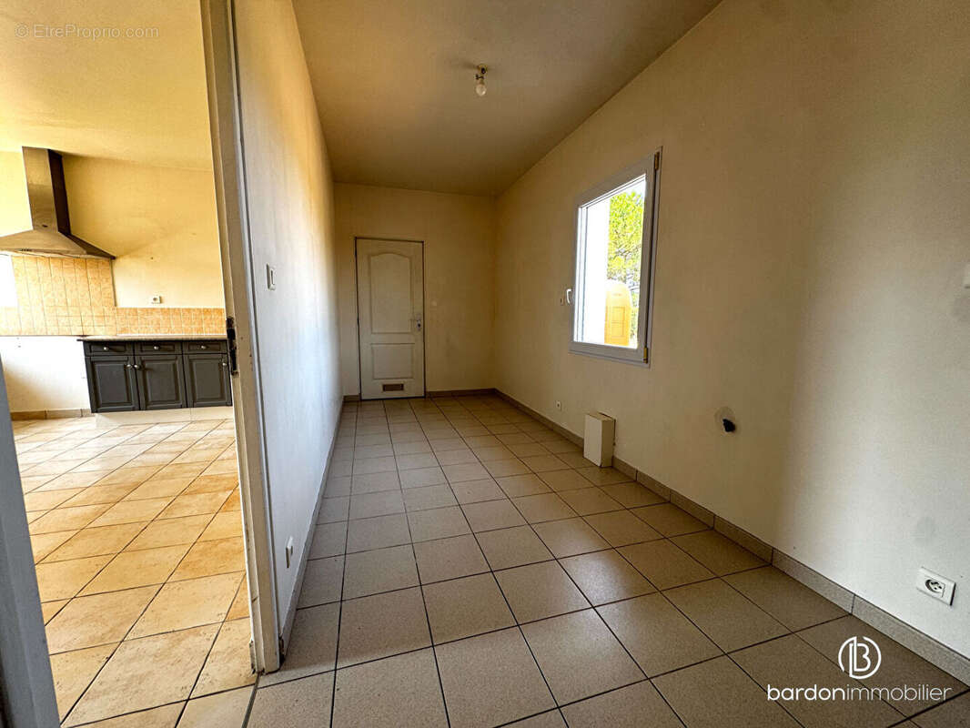 Maison 7 pièces -146m² - Quartier agréable de Sallertaine - photo 5