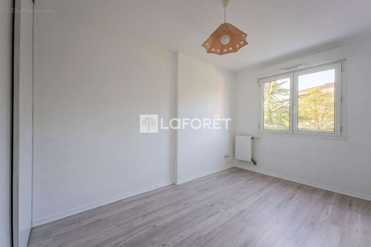 Appartement à CRAPONNE