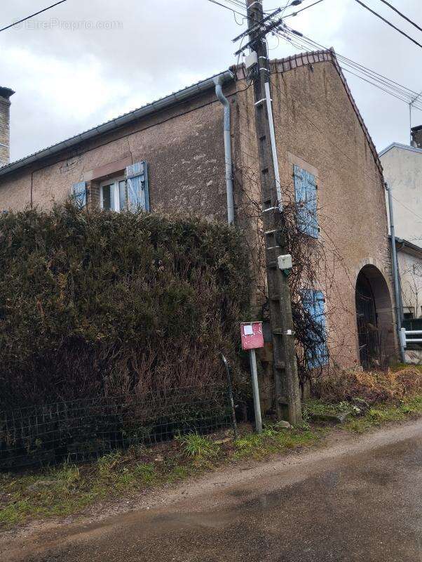 Maison à FROIDECONCHE