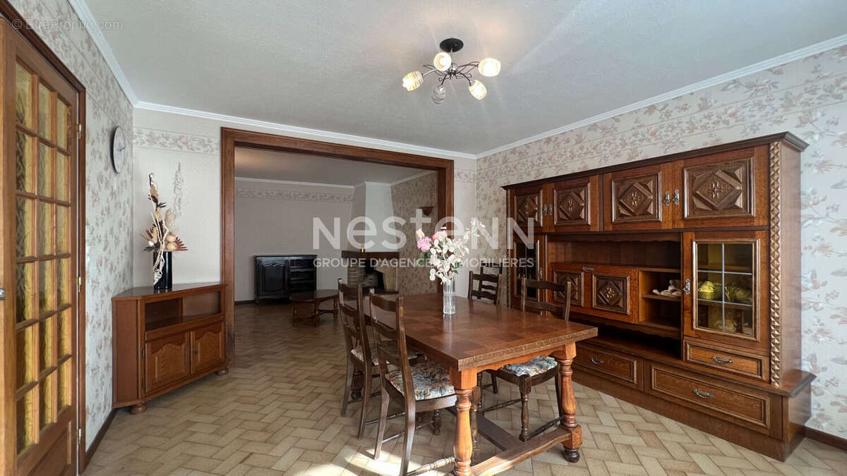 Maison à LES HAUTS-DE-CHEE