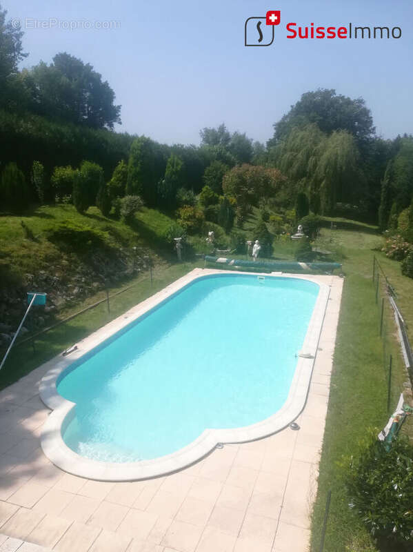 Maison à MONTBOUTON