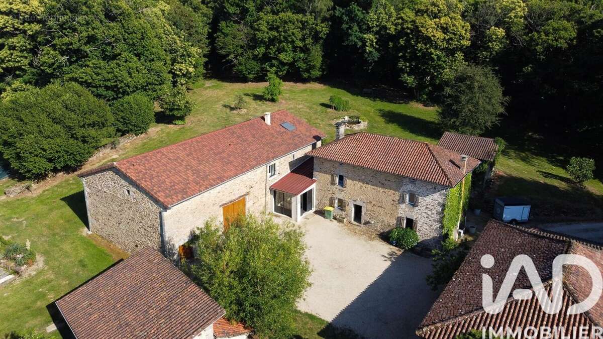 Photo 2 - Maison à AMBAZAC