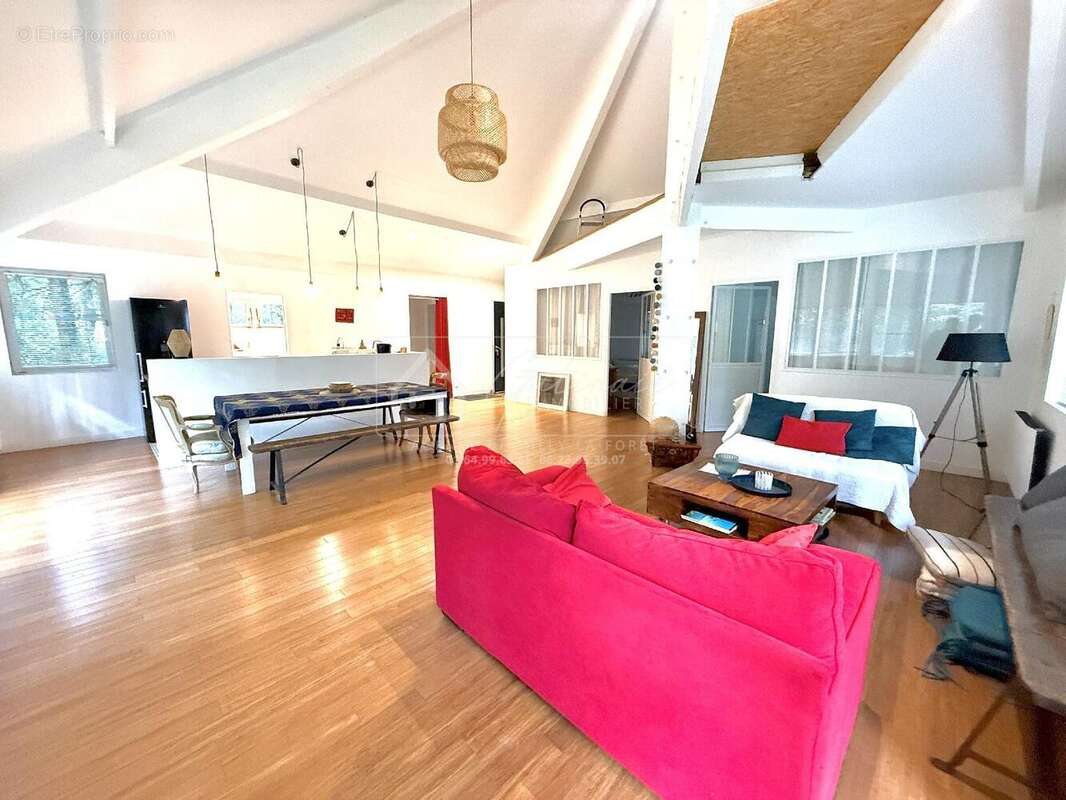 Maison à NOISY-SUR-ECOLE