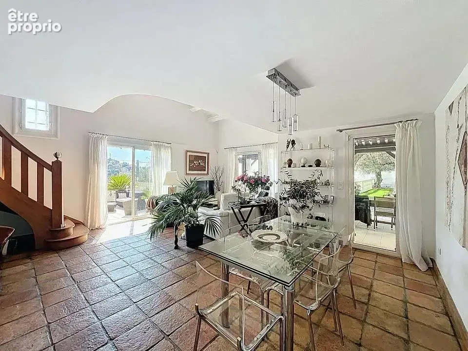 Nice – Villa avec vue mer, piscine et environnement calme - photo 20