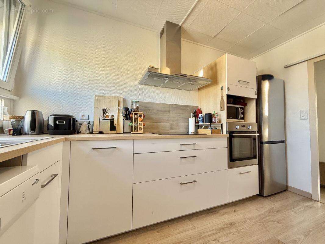 Appartement à CHENOVE