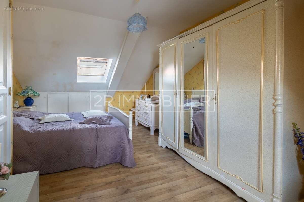 Maison à OZOIR-LA-FERRIERE