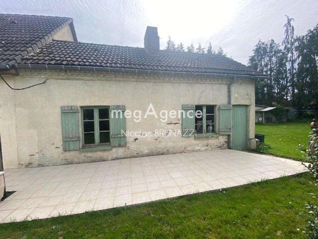 Maison à LES CHAMPEAUX