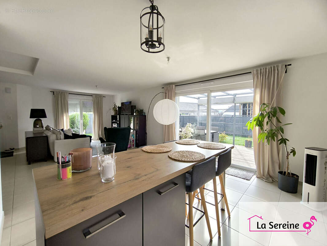 Maison à FRANCHEVELLE