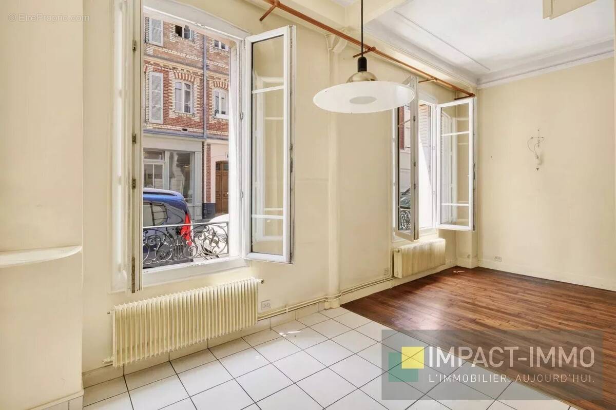 Appartement à ASNIERES-SUR-SEINE