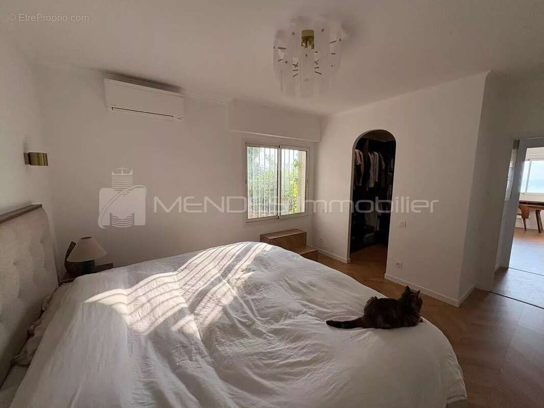 Appartement à ROQUEBRUNE-CAP-MARTIN