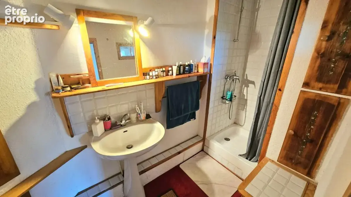 Maison de caractère rénovée avec goût . Vue panoramique .  Bargème (Var) - photo 7