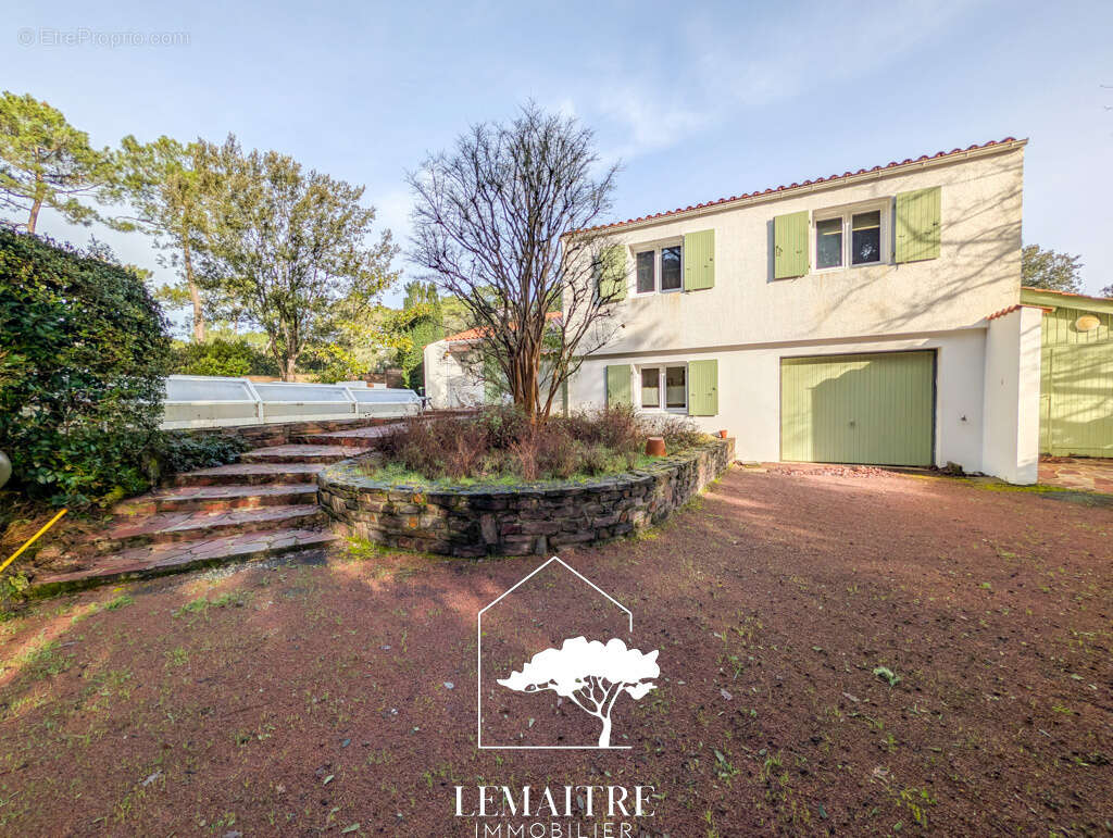 Maison à LES MATHES