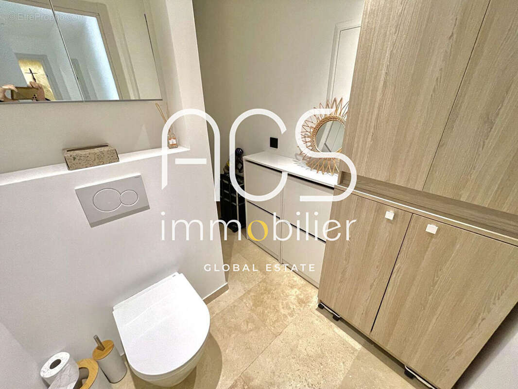 Appartement à MOUGINS