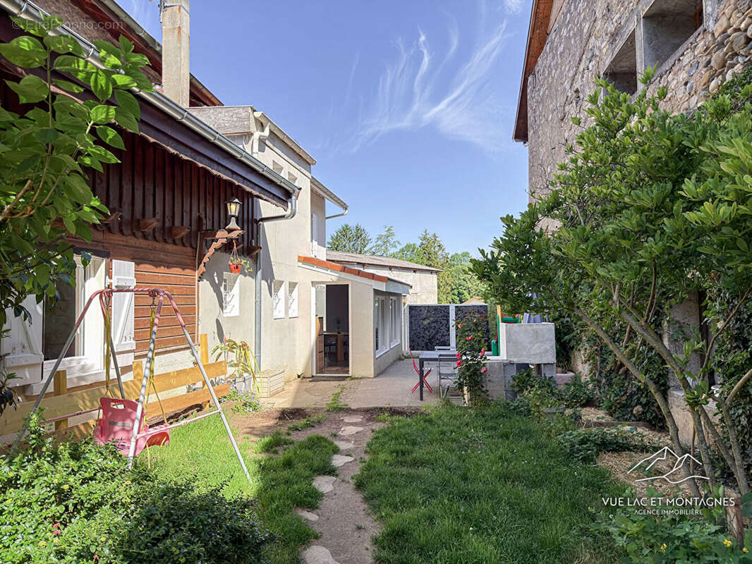 Maison à LULLY