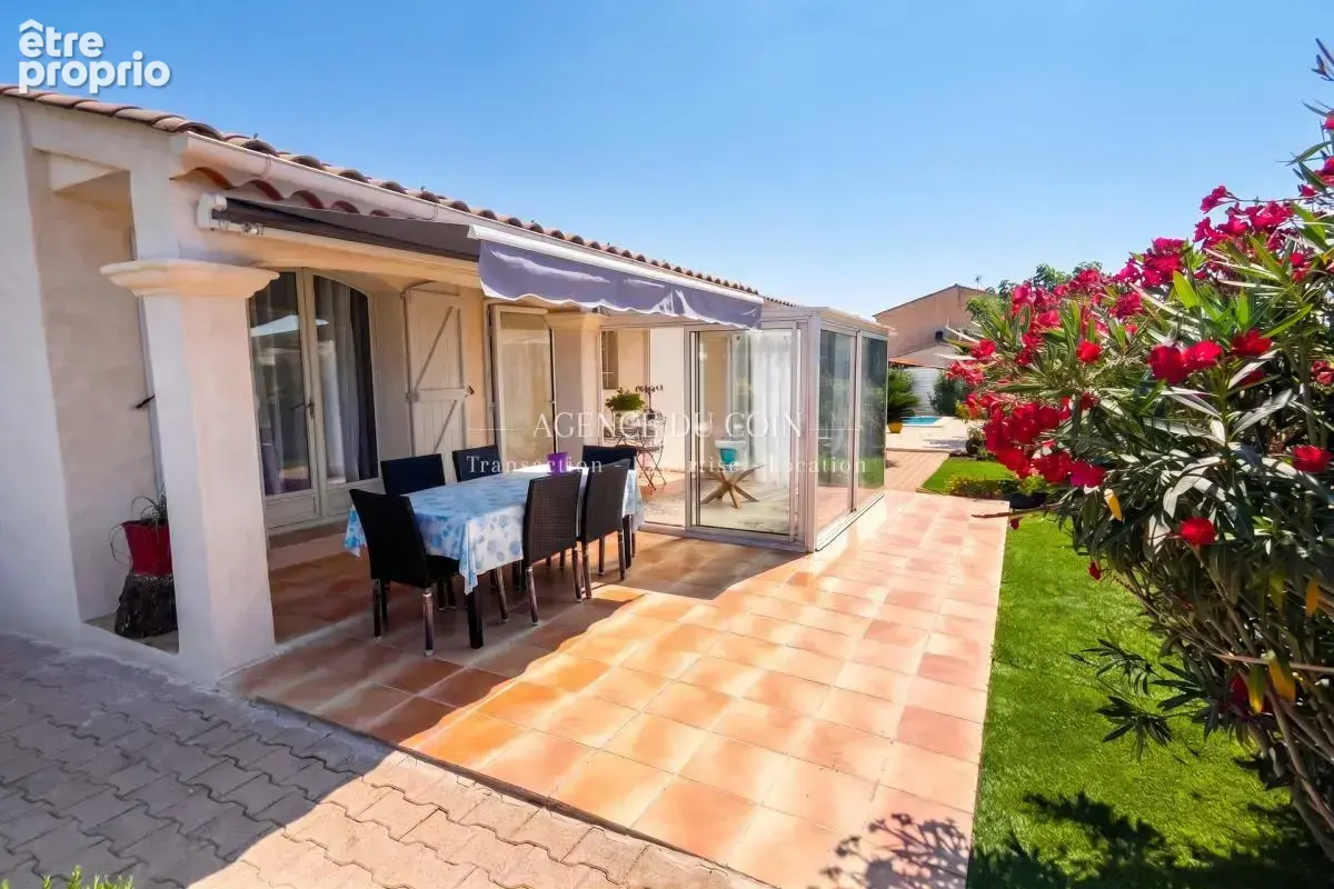 Maison à LE MUY