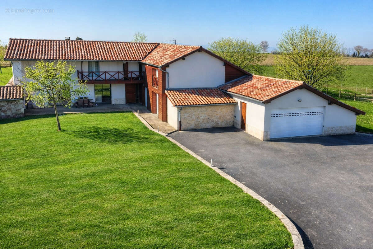 Maison à ILLIAT