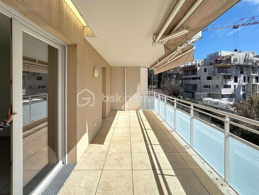 Appartement à MARSEILLE-14E