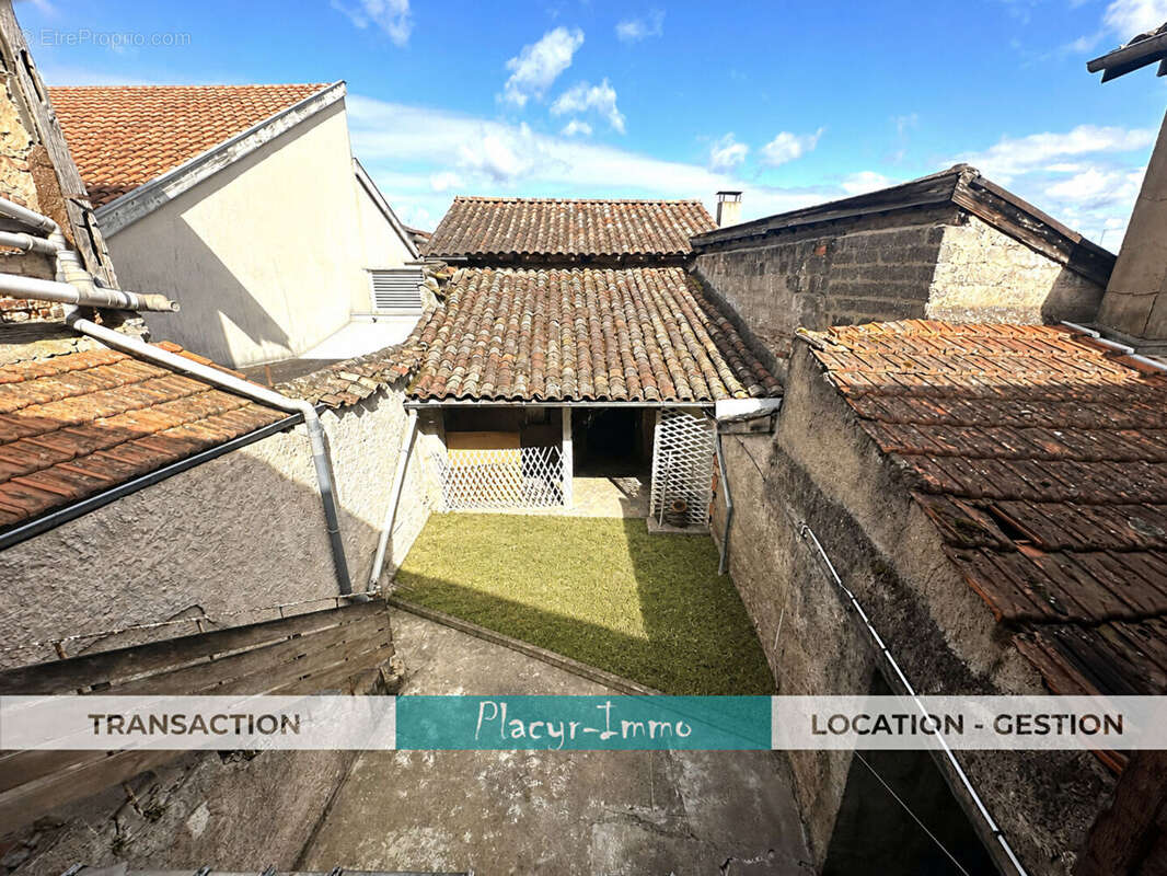 Immeuble Bâgé-le-Châtel - photo 4