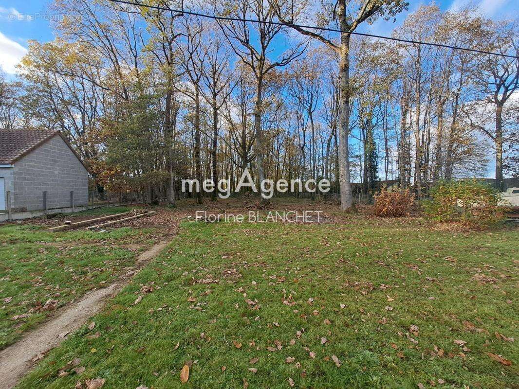 Maison à SAVIGNE-L'EVEQUE