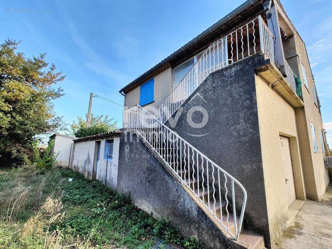 Maison à LA BAUME-DE-TRANSIT