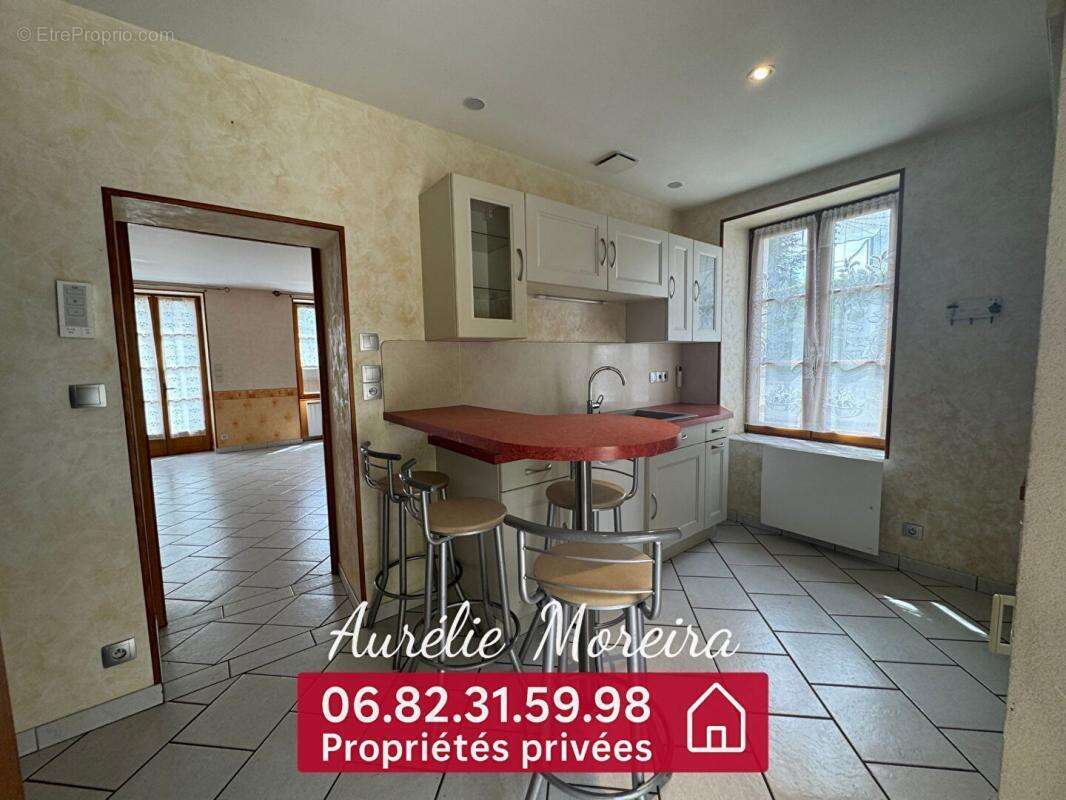 Maison à CANDE-SUR-BEUVRON