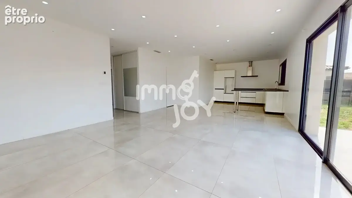 Villa 4 pièces 102 m2 - photo 4
