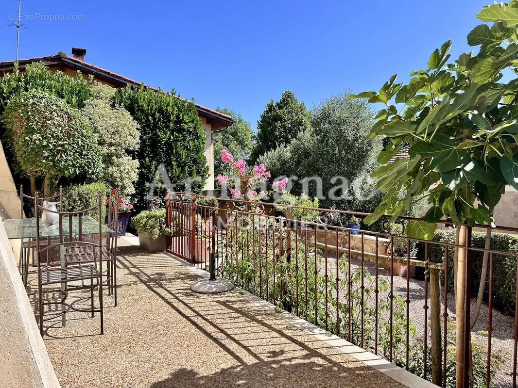 Maison de village avec cour - photo 18
